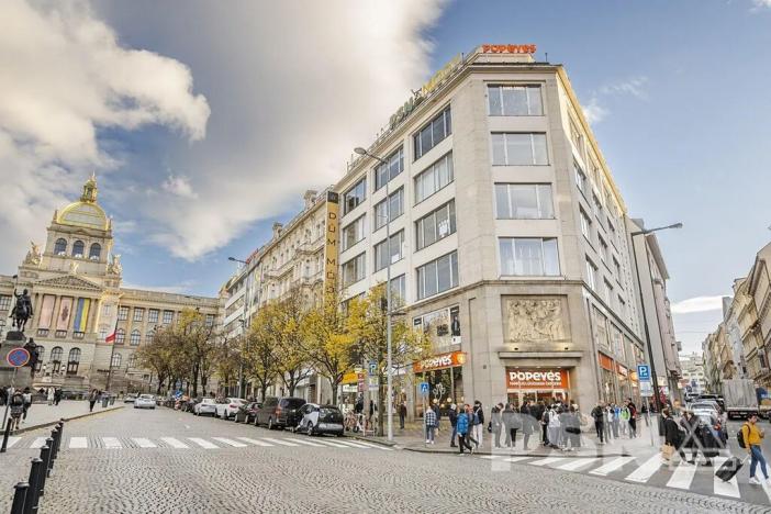 Pronájem obchodního prostoru, Praha - Nové Město, Václavské náměstí, 480 m2