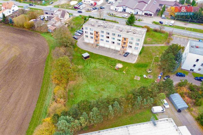 Prodej komerčního pozemku, Hradec Králové, 715 m2