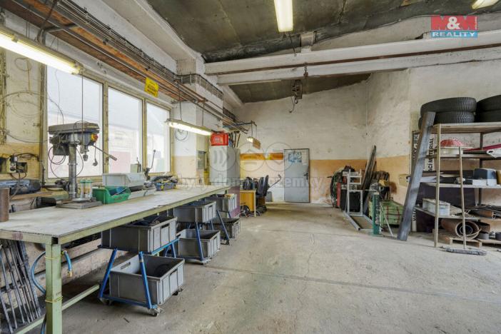 Prodej výrobních prostor, Chodová Planá, Kyjovská, 1564 m2