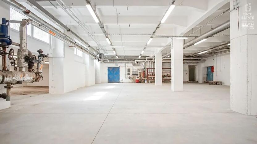 Pronájem skladu, Bystřice pod Hostýnem, Přerovská, 1000 m2
