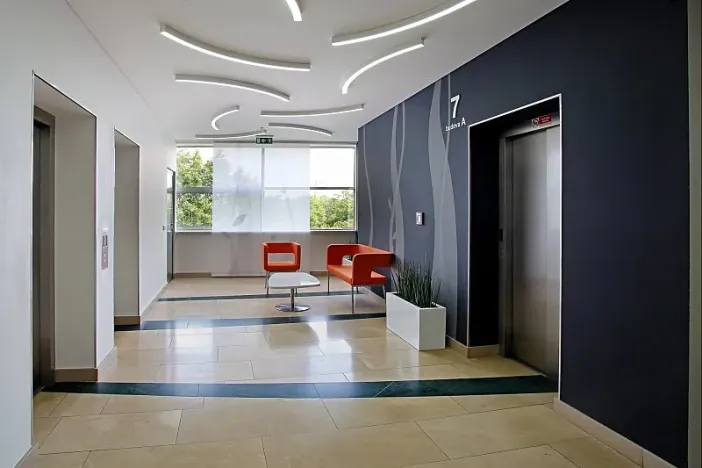 Pronájem kanceláře, Praha - Žižkov, Vinohradská, 500 m2