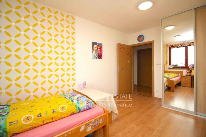 Prodej rodinného domu, Praha - Dolní Počernice, V padolině, 220 m2