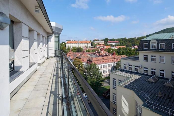 Pronájem bytu 6+kk a větší, Karlovy Vary, T. G. Masaryka, 561 m2