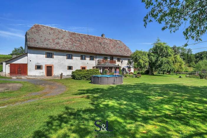 Prodej rodinného domu, Velenice, 350 m2