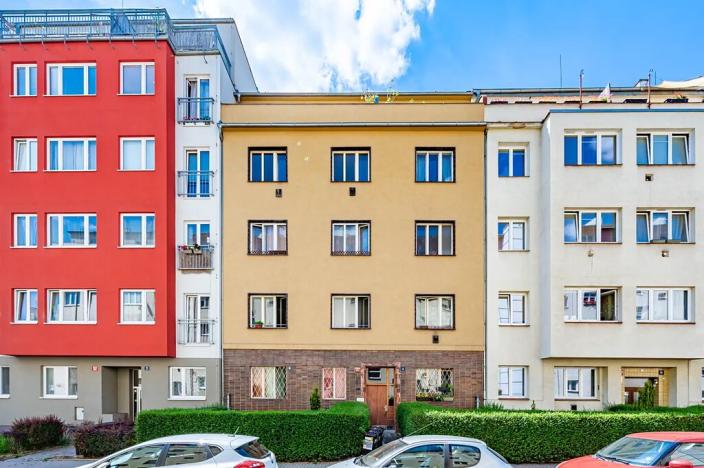 Pronájem bytu 1+kk, Praha - Vršovice, Karpatská, 27 m2