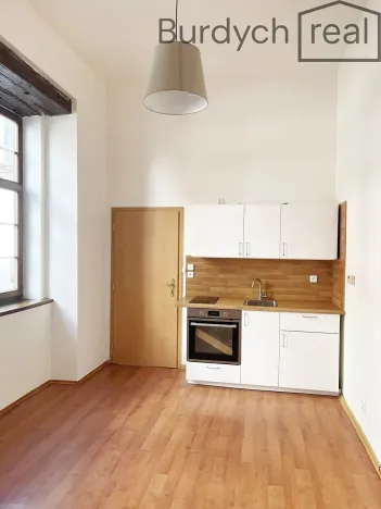 Pronájem bytu 1+kk, Brno, Orlí, 35 m2