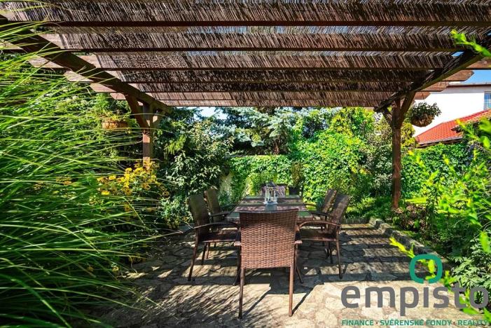 Prodej rodinného domu, Štítary, 327 m2