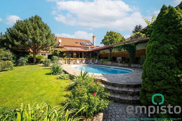 Prodej rodinného domu, Štítary, 327 m2