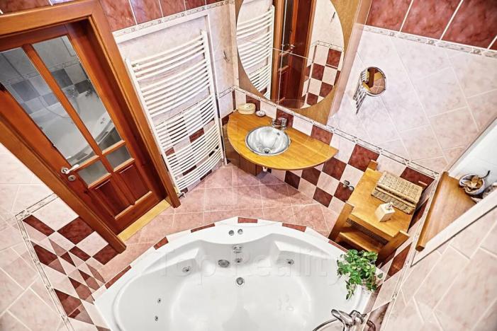 Prodej rodinného domu, Roztoky u Semil, 292 m2