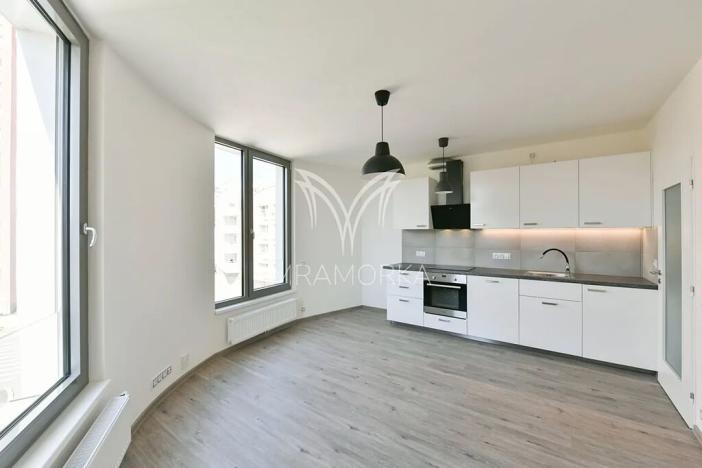 Pronájem bytu 2+kk, Praha - Břevnov, Na Petynce, 42 m2