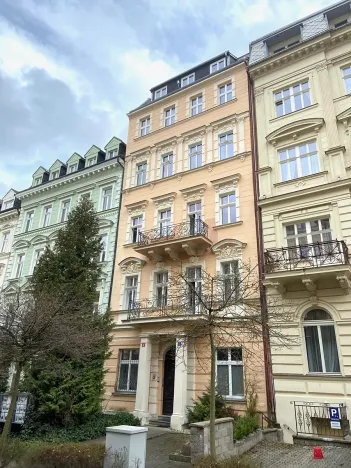 Prodej bytu 4+kk, Karlovy Vary, Sadová, 94 m2