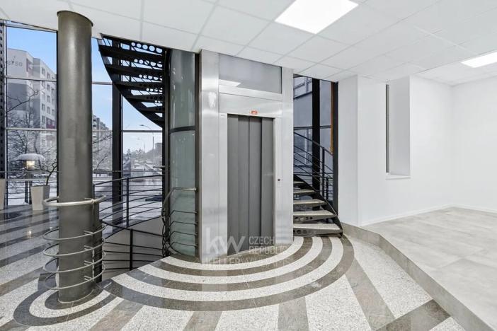 Pronájem obchodního prostoru, Tábor, Berlínská, 1073 m2