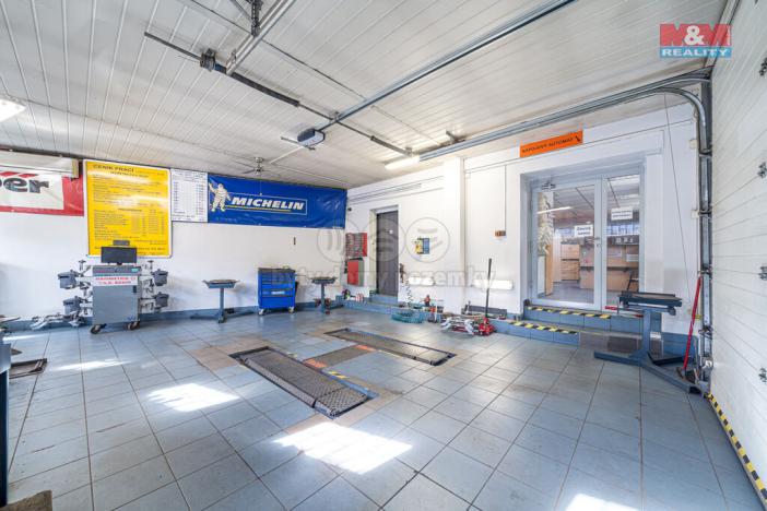 Prodej obchodního prostoru, Zlín - Prštné, Cyklistická, 105 m2