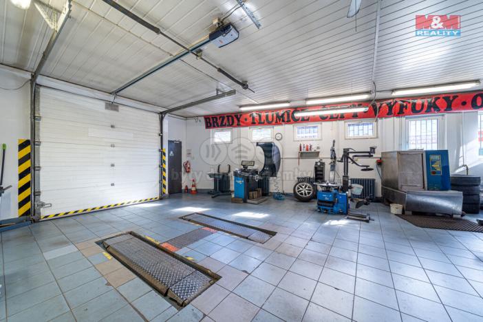 Prodej obchodního prostoru, Zlín - Prštné, Cyklistická, 105 m2