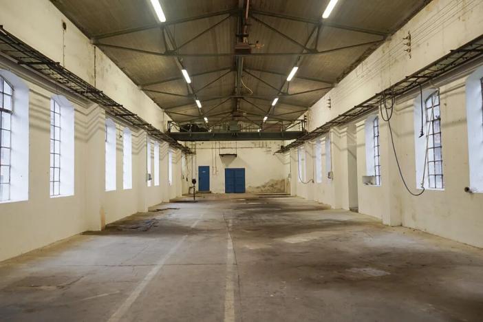 Pronájem výrobních prostor, Hrob, 350 m2