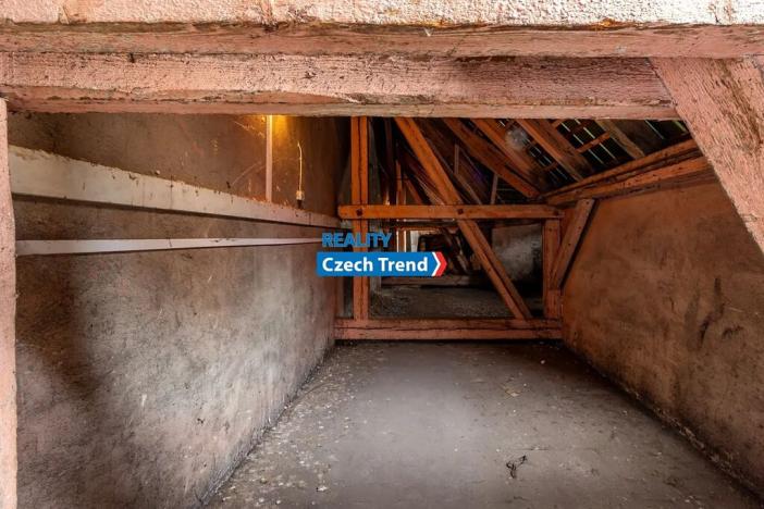 Prodej činžovního domu, Olomouc, Kollárovo nám., 2762 m2