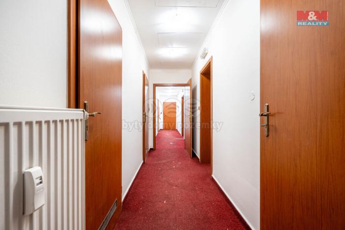 Prodej obchodního prostoru, Praha, Trnkovo náměstí, 324 m2