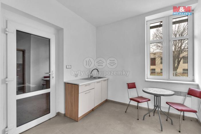 Prodej skladu, Lázně Bělohrad, Nádražní, 850 m2