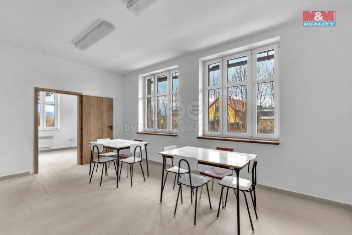 Prodej skladu, Lázně Bělohrad, Nádražní, 850 m2