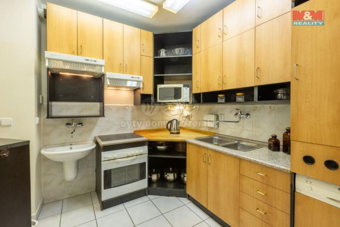 Prodej obchodního prostoru, Postoloprty, Marxovo náměstí, 440 m2