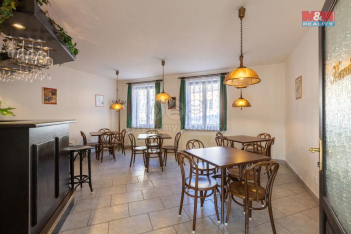 Prodej obchodního prostoru, Postoloprty, Marxovo náměstí, 440 m2