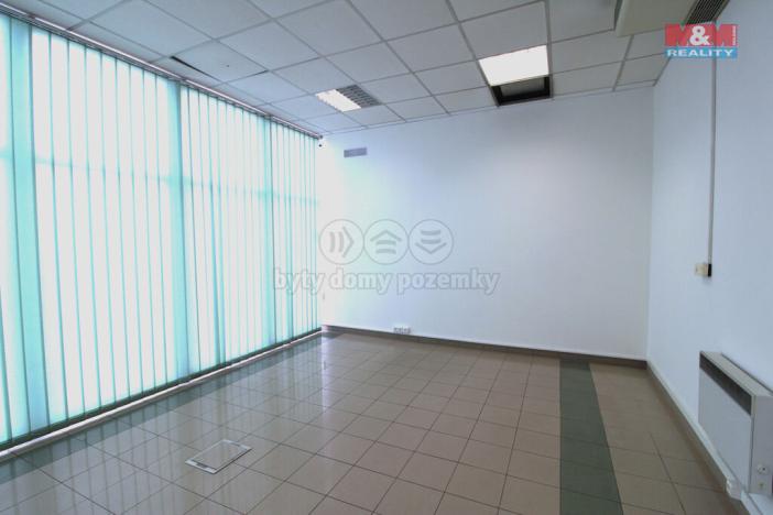 Pronájem kanceláře, Praha - Strašnice, Pod kapličkou, 695 m2