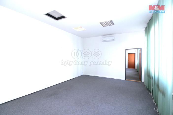 Pronájem kanceláře, Praha - Strašnice, Pod kapličkou, 695 m2