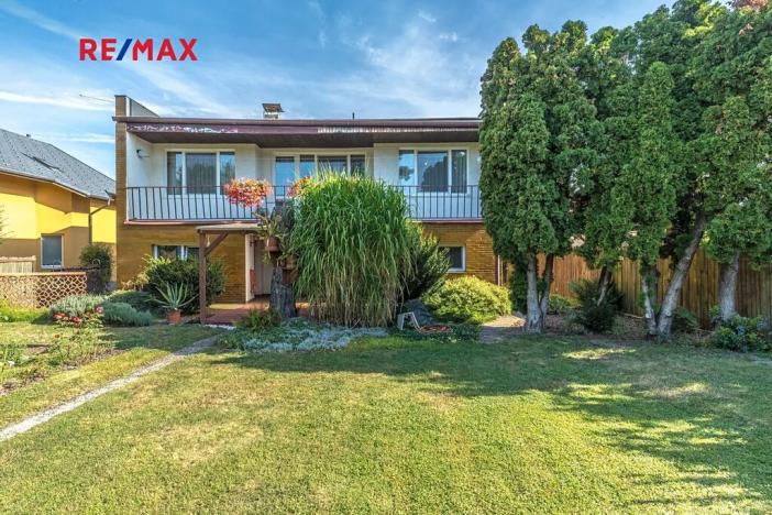 Prodej rodinného domu, Praha - Dolní Počernice, Novozámecká, 231 m2