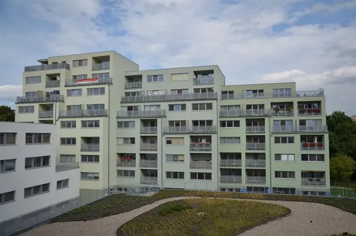 Prodej garážového stání, Pardubice, Bělehradská, 11 m2