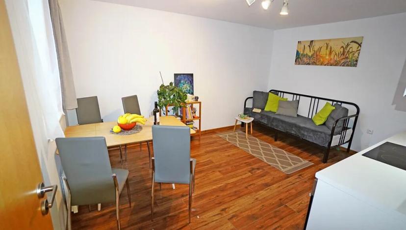 Prodej apartmánu, Lednice, Sídl. Osvobození, 52 m2