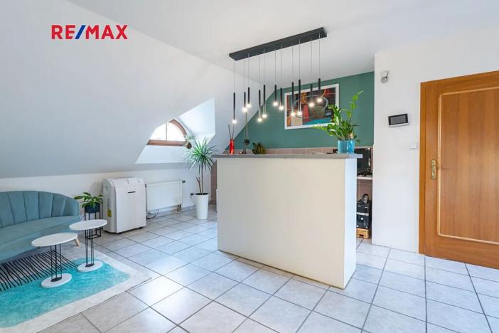 Pronájem obchodního prostoru, Brno, Novobranská, 84 m2