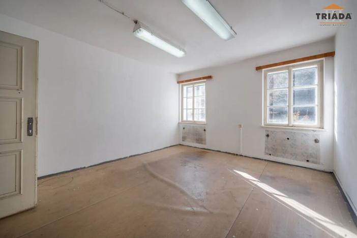 Prodej kanceláře, Desná, Krkonošská, 650 m2