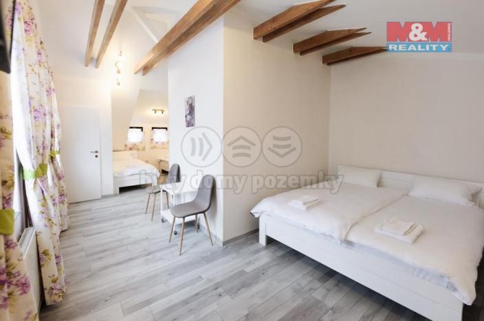 Pronájem obchodního prostoru, Praha - Střešovice, Nad hradním vodojemem, 426 m2