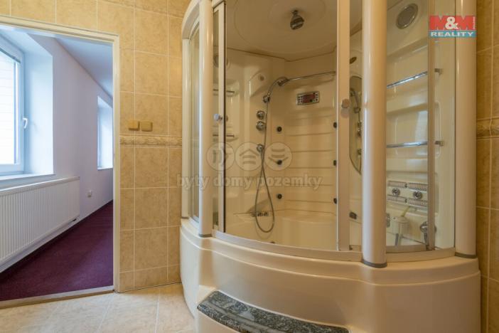 Pronájem kanceláře, Třanovice, 550 m2