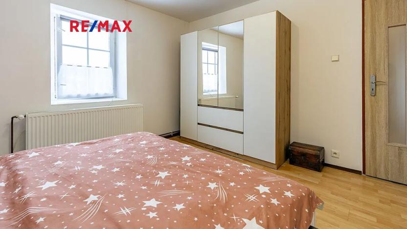 Prodej rodinného domu, Žandov, 296 m2