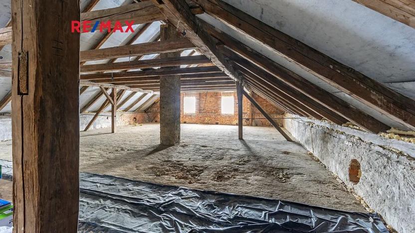 Prodej rodinného domu, Žandov, 296 m2