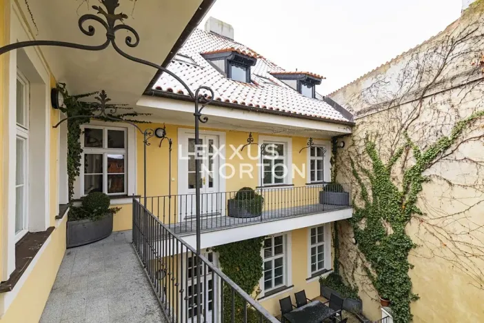 Pronájem bytu 4+1, Praha - Malá Strana, Vlašská, 170 m2