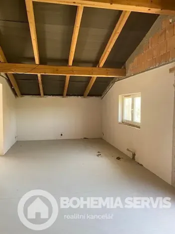 Prodej vícegeneračního domu, Staré Hradiště, 750 m2
