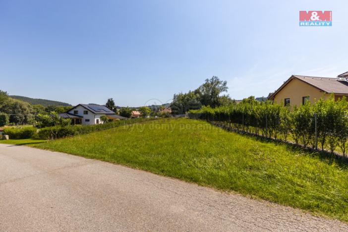 Prodej pozemku pro bydlení, Zálezly, 1240 m2