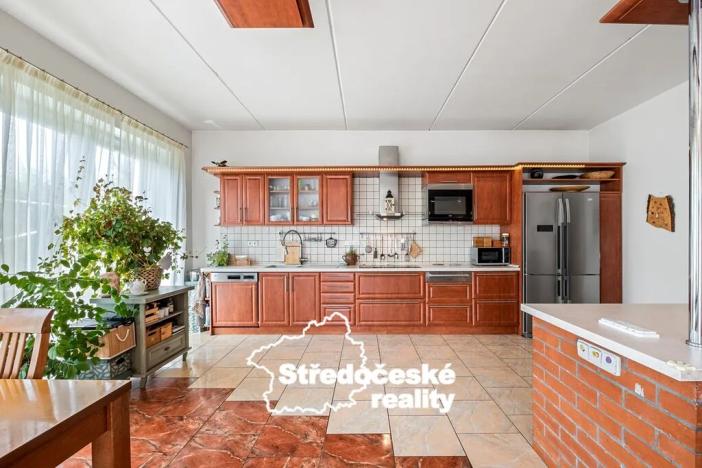 Prodej rodinného domu, Bašť, Do Polí, 290 m2