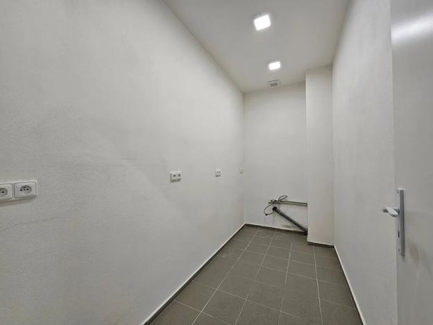 Pronájem výrobních prostor, Brno, Dukelská třída, 179 m2