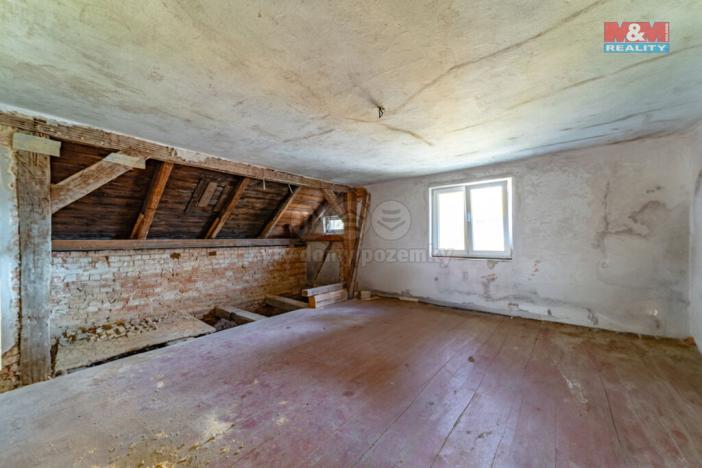 Prodej rodinného domu, Plesná, 5. května, 199 m2