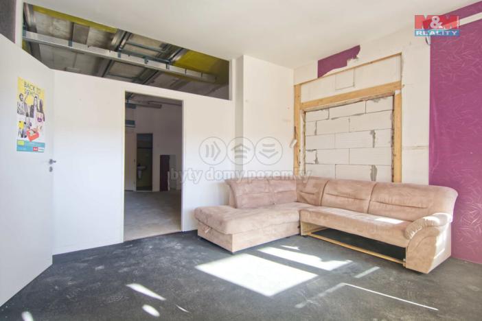 Pronájem obchodního prostoru, Orlová - Lutyně, Masarykova třída, 68 m2