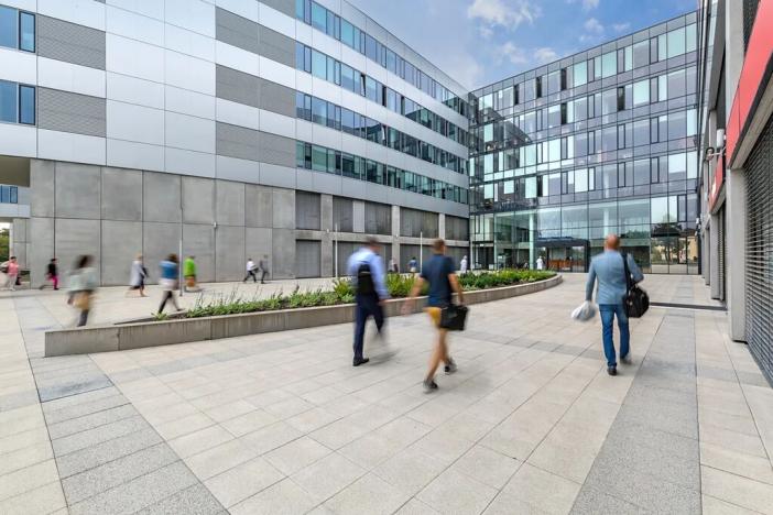 Pronájem kanceláře, Praha - Nusle, Na hřebenech II, 650 m2