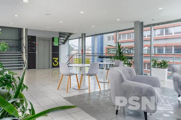 Pronájem kanceláře, Brno, Plynárenská, 450 m2