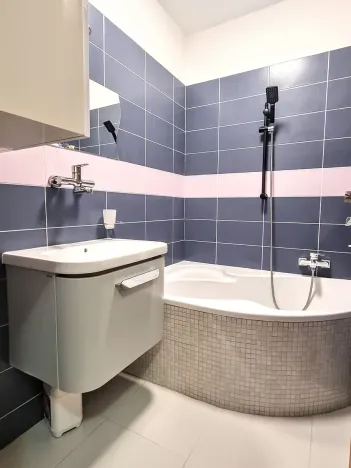 Prodej bytu 4+1, Zlonice, Pippichova, 72 m2