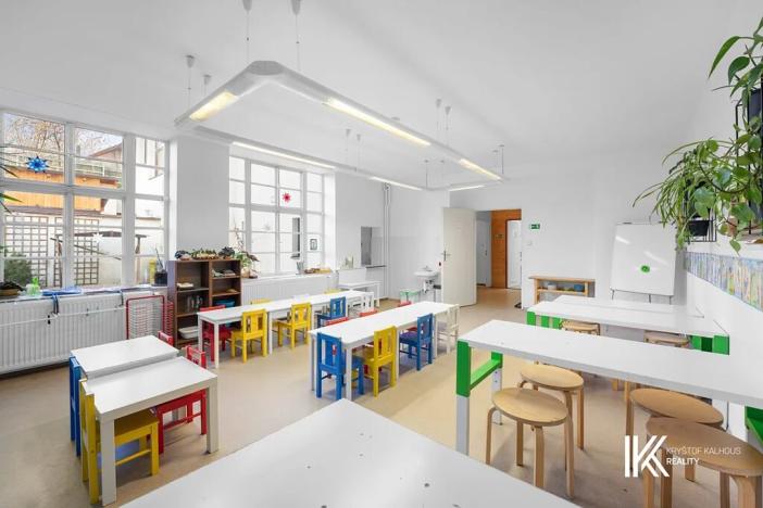 Prodej kanceláře, Pardubice, Husova, 371 m2