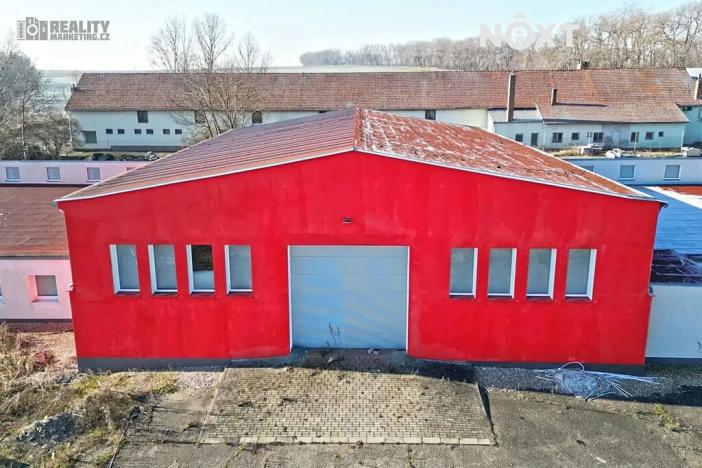 Pronájem skladu, Rostěnice-Zvonovice, 2417 m2