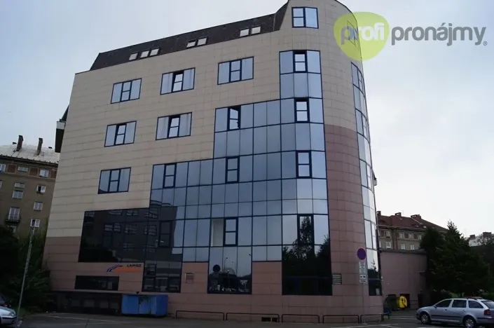 Pronájem garáže, Havířov, U Stromovky, 88 m2