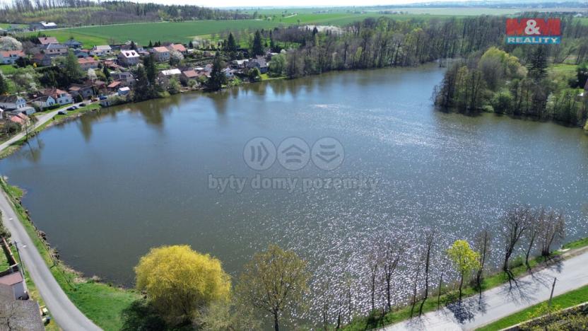 Prodej rybníku, Svojšice, 70738 m2